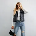 Gilet corto imbottito nero da donna con collo alto e design trapuntato alla moda per autunno - Taglia M / Top / Nero
