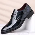 Side profile detail of black patent leather men's dress shoe with elegant floral pattern - 39 / Business Formal Leather Shoes (YT2098) / Black