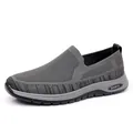 Ademende grijze fly-knit instappers voor heren voorzien van een flexibele sportzool - 38 / Grijs