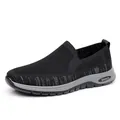 Ανδρικά αναπνεύσιμα slip-on αθλητικά παπούτσια flyknit σε μαύρο για καθημερινή χρήση - 38 / Μαύρο