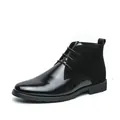 Stivaletti stringati neri da uomo con design patchwork in pelle liscia e scamosciata - 38 / Nero