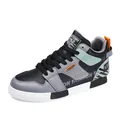 Sneakers alte da uomo con design color-block nero e grigio e suola in gomma confortevole - 38 / Grigio nero