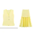Conjunto de dos piezas de chaleco de punto amarillo pálido y falda plisada a juego. - S / Top Y Pantalón / Amarillo Limón