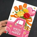 Gros plan d'une main tenant une carte de fête des mères avec un camion rose et des fleurs - Style H / Lot de 10