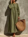 Vista dettagliata di un abito lungo in lino verde oliva a maniche lunghe da donna per vacanza - Taglia S / Vestiti / Verde militare