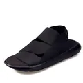 Sandali da spiaggia casual neri alla moda con cinturini elastici e comoda suola spessa - 38 / Nero