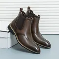 Herren Chelsea-Boots aus braunem Leder mit spitzer Zehenpartie und Gummizug SKU - 38 / Wattierte Chelsea-Stiefel (WJZ-6812-13M) / Dunkelbraun