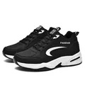 Scarpe sportive invernali da uomo nero e bianco, fodera calda e suola spessa robusta - 39 / Bianco e nero