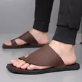 Stylish men's brown open-toe outdoor beach flip-flops for comfortable summer casual wear - 39 / Brown