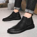 Stivaletti Chelsea neri da uomo alla moda in pelle opaca per le stagioni autunno-inverno - 38 / Scarpe basse / Nero