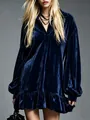 Französisches Samtkleid in Marineblau mit Laternenärmeln und Rüschensaum für Damen. - Dunkelblau