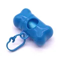 Blauwe hondepoepzakjeshouder in de vorm van een bot met handige haak en een rol - Blauw