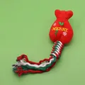 Weihnachtliches Plüsch-Hundespielzeug mit rot-weiß-grünem geflochtenem Baumwollseil - Glückstasche Stil