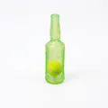 Juguete para perro verde con forma de botella de whisky y pelota de tenis con sonido - Juguete Botella De Cerveza [Verde] Con Pelota De Tenis
