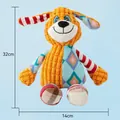 Peluche chien patchwork coloré avec mesures de 32cm de hauteur et 14cm de largeur - Chien Doux et Mignon / 32x14cm / Jaune
