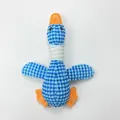 Detaillierte Ansicht des blauen Kauspielzeugs Gans aus Ananas-Fleece mit Quietscher - Blau