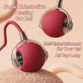 Balle de chat interactive intelligente avec silicone rouge texturé pour chats - Balle avec Corde / Rouge