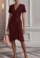 Elegant burgundy V-neck midi dress with ruched waist detail and chic short sleeves - S / Dresses / Burgundy