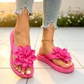 Infradito rosa con suola spessa e grande fiore 3D per le vacanze estive in spiaggia - 36 / Stile fiore stereo / Rosso rosa