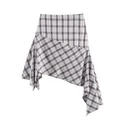Primer plano del dobladillo asimétrico de una falda midi con cuadros grises chic - XS / Bottoms