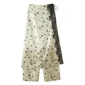 Dettaglio gonna a portafoglio in raso floreale con pizzo e pantaloni coordinati - XS / Pantaloni e gonne
