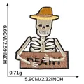 Skeleton wearing straw hat embroidery patch, 6.6x5.9cm cartoon skull applique for clothing - Single Piece (6.6x5.9)