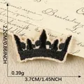 Écusson brodé couronne noire vintage pour décoration DIY sacs vêtements chapeaux - Couronne (2026.8.20) / 3.7x2.2cm