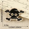 Écusson brodé tête de mort pour décoration de vêtements DIY, dimensions 3,1x2,2 cm - Crâne (2026.8.20) / 3.1x2.2cm