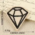 Écusson brodé en forme de diamant beige pour le bricolage et la décoration de vêtements - Diamant A (2026.8.20) / 3x2.8cm
