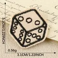 Beige retro dobbelsteen geborduurde patch voor DIY 3,1 cm - 3.1x3.1cm