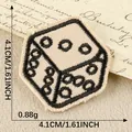 Vintage geborduurde patch met dobbelsteen voor kleding en tassenmaat 4,1 cm - 4.1x4.1cm