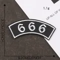 Gebogener schwarz-weißer 666 Stickerei Aufnäher Abzeichen für Bekleidungszubehör - Weißer Rand Bogen 666 Heißkleber (D4R-A-3-9*热熔胶)