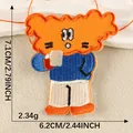 Exklusiver aufbügelbarer Stickaufnäher mit Zeichentrick-Löwen-Motiv für Kleidung - Getränkemonster