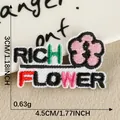 Πολύχρωμο κεντημένο έμπλαστρο Rich Flower για αξεσουάρ ένδυσης DIY και χειροτεχνίας - Νο.6 Μπάλωμα Γραμμάτων (Rich Flower)