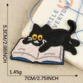 Patch ricamata gatto nero su libro termoadesiva per decorazione vestiti - 5.3x7cm