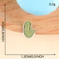 Piccola toppa ricamata verde a forma di fagiolo per accessori abbigliamento e DIY, 2cm - Stile a Forma di Fagiolo Verde (B4L-B-1-7) Autoadesivo / 1.3x2cm