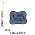 Parche de mezclilla bordado con texto REAL Truth para ropa, medidas 5,7x4,4 cm patch - Azul Denim Rectángulo Ondulado (REAL Truth) / 5.7x4.4cm