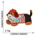 Parche bordado de perro salchicha con boina roja para decoración de ropa DIY 5,5 cm - Teckel (Sombrero Rojo Bufanda Azul)