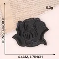 Schwarzer Rosen-Stickpatch mit selbstklebender Rückseite für Kleidung und Textilreparatur - Schwarz Klein (Selbstklebend)