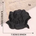 Detailreicher schwarzer Rosen-Stickerei-Aufnäher mit Maßen 7,5x6,4cm für Kleidung - Schwarz Mittel (Aufbügelbar)
