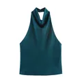 Eleganter smaragdgrüner Neckholder-Top aus Seidensatin mit Wasserfallausschnitt - S / Oberteile / Dunkelgrün