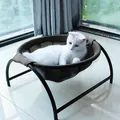 Erhöhtes Indoor-Katzenbett mit atmungsaktivem braunem Mesh und stabilem schwarzem Rahmen - Kaffeebraun