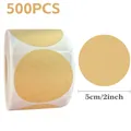 Gedetailleerde weergave van 5 cm ronde kraftpapier stickers, 500 stuks per rol. - Stijl C307D / 50mm Diameter / 500 Etiketten