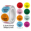Rouleau de stickers smiley Thank You colorés pour scellage cadeau et décoration - C8 (Smiley Multicolore) / 25mm 500 Pièces/Rouleau