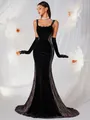 Elegante abito da sera a sirena in velluto nero con inserti in pizzo e lunghi guanti in velluto - XS / Vestiti / Nero