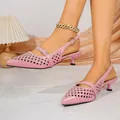 Elegante rosa atmungsaktive hohl gewebte Kitten Heel Sandalen mit spitzer Zehenpartie - Rosa