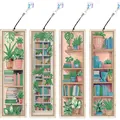 Set da 4 segnalibri fai-da-te 5D diamond painting in pelle PU con belle piante verdi - Stile 15 (Motivi con Piante e Libreria - Set da 4) / Confezione da 4 (Include Cordino e Pendente)