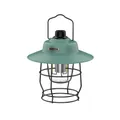 Vintage groene oplaadbare LED-kampeerlantaarn met een zwarte metalen beschermkap - L797B (203x212mm) / Groot Limoengroen
