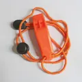 Sifflet de survie orange haute visibilité avec cordon réfléchissant et boucle réglable - Avec Lanière / Orange