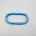 Lichtblauwe gelakte karabijnhaak in de vorm van een baan voor DIY sleutelhangers - Runway Type (Maat 5) / Hemelsblauw
